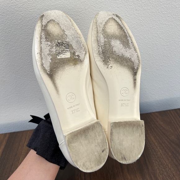 Auth Chanel White Classic CC Logo Loafers , Size 37.5 - PreLoved - Picture 7 of 13